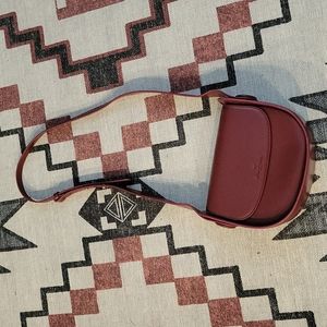 Miss Patina Meowvelous Saddle Bag in wine